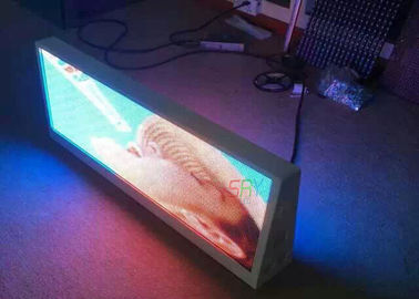 中国 P5 はタクシーの LED 表示 960x320mm 高い明るさの電子メッセージ板を防水します サプライヤー