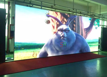中国 HDの鉄のキャビネットの屋内固定LED表示P4/簡単なハウジングはビデオ壁を導きました サプライヤー
