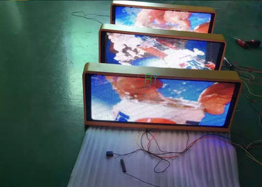 中国 4g/Wifi制御を用いるライト ボックスを広告する屋外広告のタクシーLEDのパネルのタクシーの上のLED表示 サプライヤー