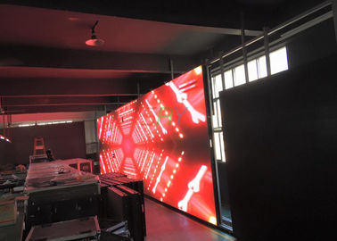 中国 1/8scan 5mmのデジタル広告板、6500nits LEDの屋外スクリーン サプライヤー
