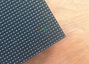 4mm HD 屋内 LED 表示モジュール SMD2121 1/16 スキャン 256mm x 128mm サプライヤー