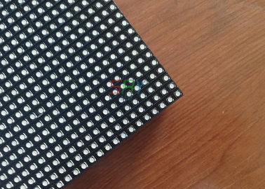 P5 SMD3528 フル カラーの LED 表示モジュール 1/8 スキャン一定した流れ 160mm x 160mm サプライヤー