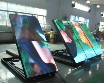 P10多色のLED表示前部アクセスLEDのビデオ掲示板10000の点/sqm サプライヤー