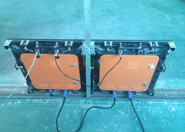 4mmの屋外のフル カラーのダイカストで形造るアルミニウム ポータブル超ライトLEDキャビネット サプライヤー