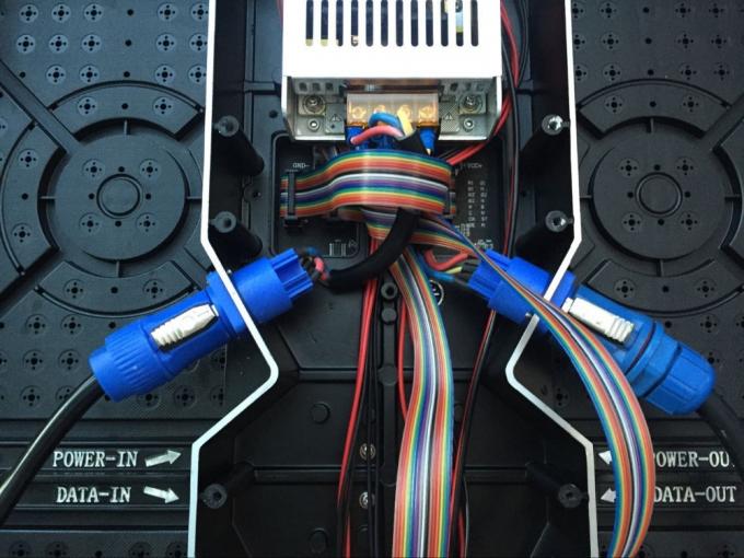企業の広告のフル カラーP3.91によって導かれる表示/ledのビデオ壁/屋内導かれたスクリーン